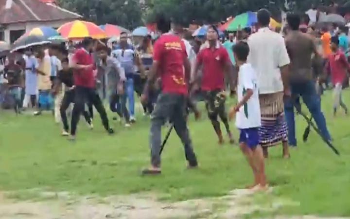 গাংনীতে ফুটবল খেলা দেখতে গিয়ে দুই পক্ষের সংঘর্ষ, আহত ৩