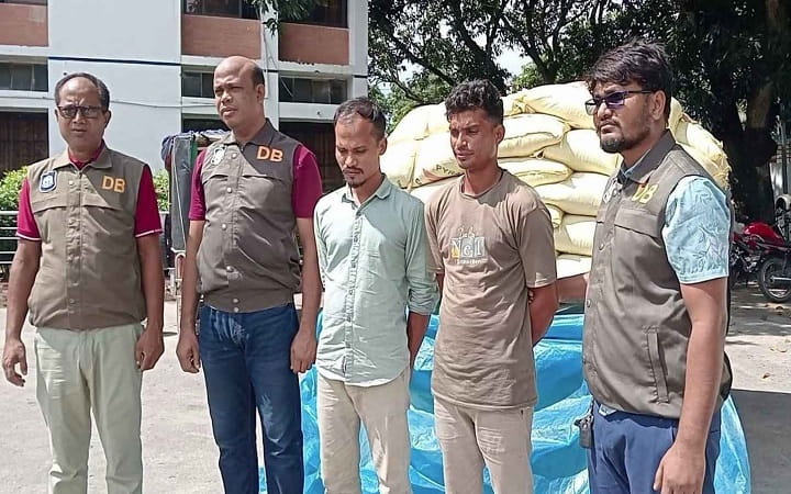 গাইবান্ধায় ৮৮ বস্তা জিরানিসহ গ্রেফতার ২
