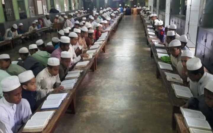 কওমি মাদরাসা খোলার অনুমতি দিয়েছে সরকার