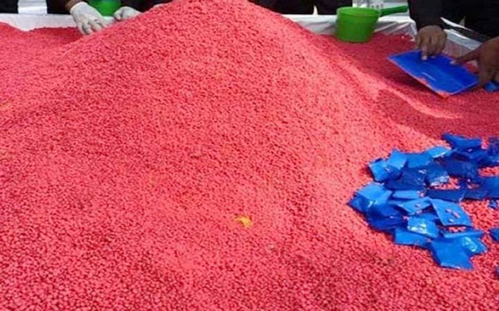 দুই লাখ ৩৮ হাজার পিস ইয়াবাসহ ৩ ব্যবসায়ী আটক
