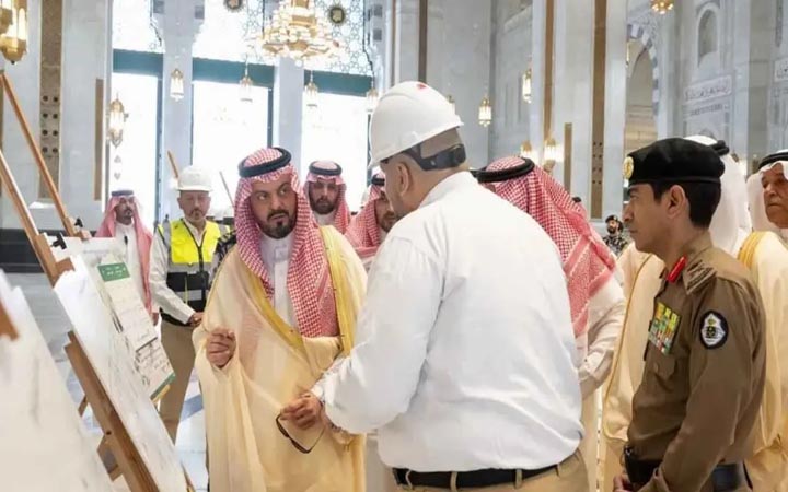 কাবা চত্বরের প্রস্তুতি পরিদর্শন করলেন মক্কার ডেপুটি আমির