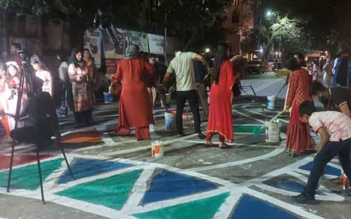 চৈত্র সংক্রান্তিতে আলপনা উৎসবে মেতেছে গুলশানবাসী