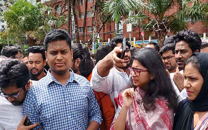 দুই ছাত্র উপদেষ্টা এনসিপির না, গণঅভ্যুত্থানের প্রতিনিধি: হাসনাত