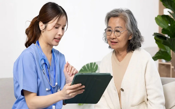 এআই চ্যাটবটের স্বাস্থ্য পরামর্শ কতটা নিরাপদ?