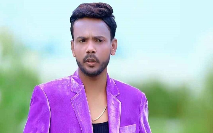 পুলিশ নিয়ে হামলার স্থানে যাচ্ছেন হিরো আলম