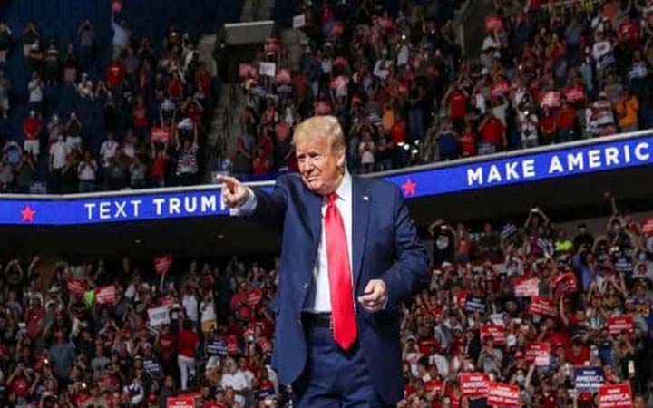 ফ্লোরিডা জয়ের সম্ভাবনায় উত্তেজিত ট্রাম্প সমর্থকরা