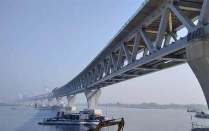 পুরো ৬.১৫ কিলোমিটার দৃশ্যমান স্বপ্নের পদ্মা সেতু