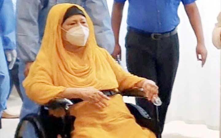 খালেদা জিয়াকে বিদেশে উন্নত চিকিৎসার সুযোগ দেয়ার আহ্বান  ফখরুলের