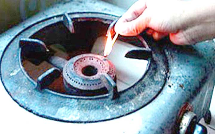 তীব্র গ্যাস সংকটে চট্টগ্রাম নগরবাসী