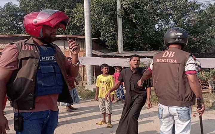 মসজিদের মাইকে ঘোষণা দিয়ে হামলা, শিশুসহ গুলিবিদ্ধ ৭