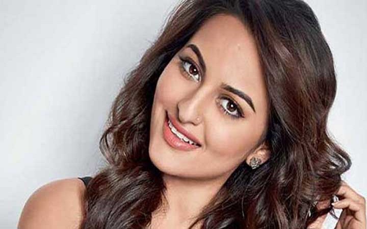 'হীরামান্ডি'তে নিজের চরিত্র নিয়ে মুখ খুললেন সোনাক্ষী