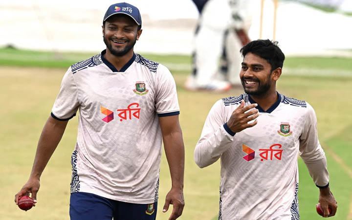 সাকিব ভাই কিংবদন্তি, তার অর্জন অস্বীকার করতে পারব না: মিরাজ