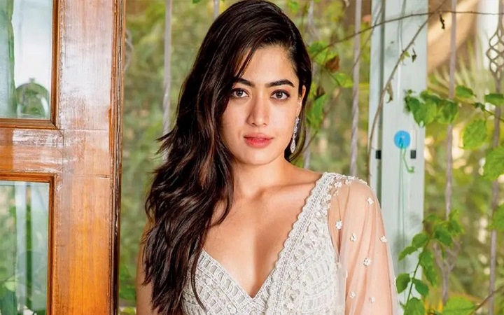 ক্যারিয়ারের সেরা সময়ে রাশমিকা, এক বছরের আয় ১২৭৫ কোটি