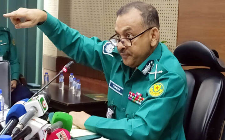 ১৫ বছরে রাজনৈতিক পরিচয়ে ৯০ হাজার পুলিশ নিয়োগ: ডিএমপি কমিশনার