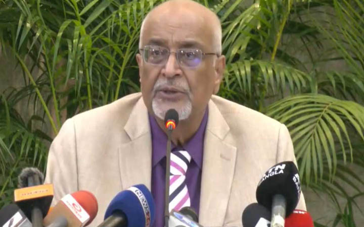 আমাদের কাজ চোর ধরা নয়, চুরির বর্ণনা দেওয়া: ড. দেবপ্রিয়