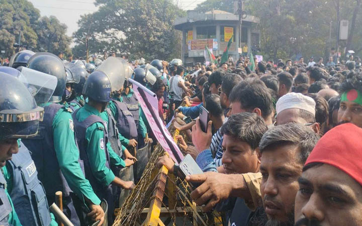 বিএনপির পদযাত্রায় বাধা, ৬ প্রতিনিধি যাচ্ছেন ভারতীয় হাইকমিশনে