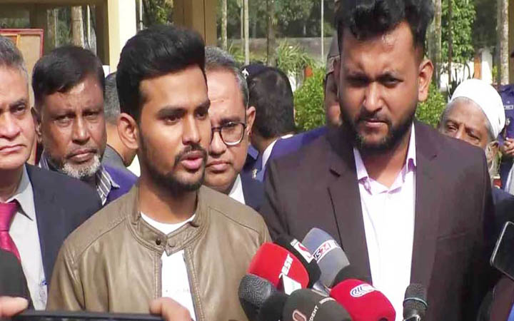 নতজানু পররাষ্ট্রনীতি থেকে সরে এসেছে অন্তর্বর্তী সরকার: উপদেষ্টা আসিফ