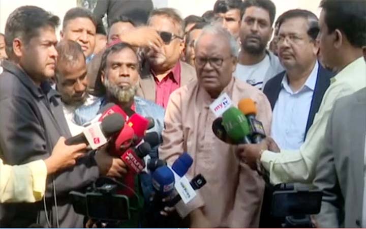 জামায়াত ঘোলা পানিতে মাছ শিকারের চেষ্টা করছে: রিজভী