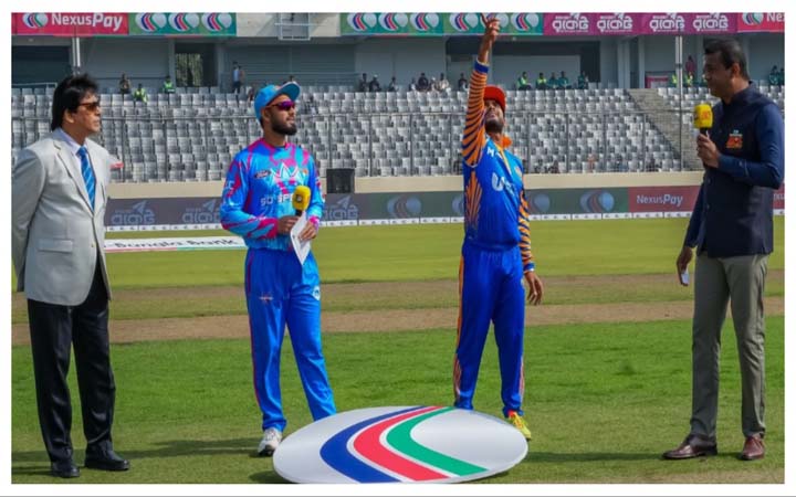 ​ টস জিতে খুলনাকে ব্যাটিংয়ে পাঠাল চিটাগং