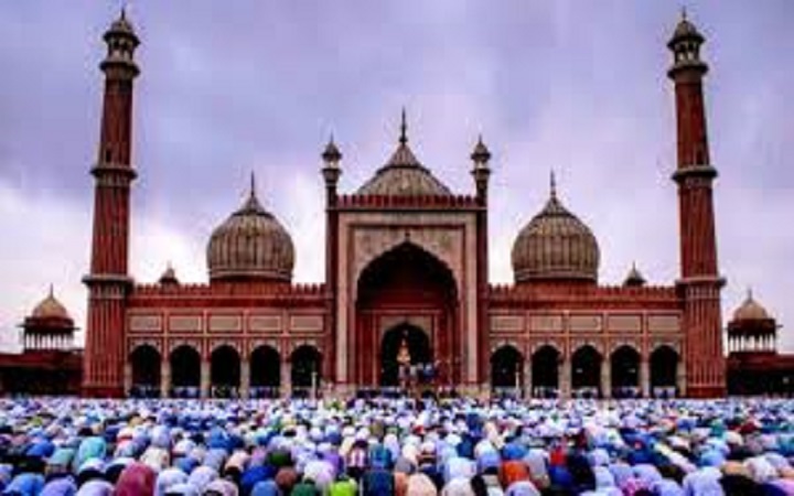 জুমার খুতবার সময় করণীয় ও বর্জনীয়