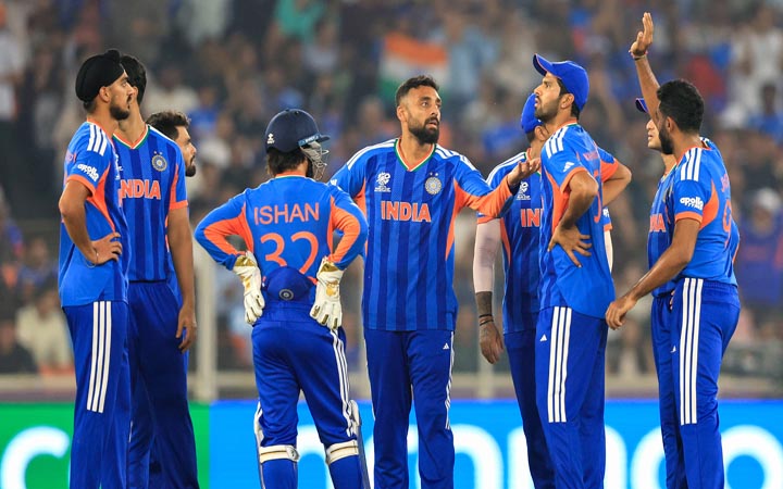 বিশ্বকাপের দুই ম্যাচসহ টিভিতে যত খেলা দেখবেন