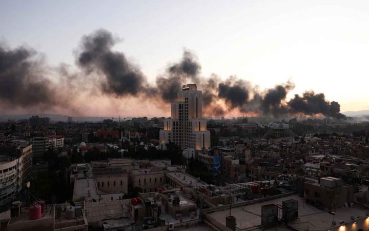 ৪৮ ঘণ্টায় সিরিয়ায় ৪৮০ হামলা ইসরায়েলের