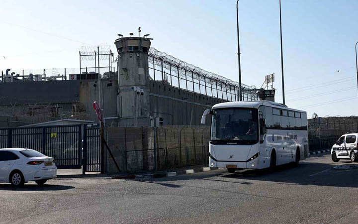 ইসরায়েলি কারাগার থেকে মুক্তি পেলেন ১১০ ফিলিস্তিনি