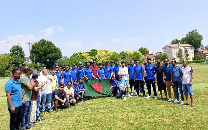 ভেনিসে বাংলা স্কুলের আয়োজনে ‘গোল্ডকাপ ক্রিকেট টুর্নামেন্ট’ উদ্বোধন