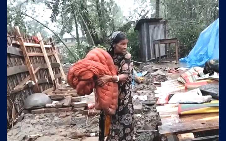 ঝড়ে কলাপাড়ায় পাঁচটি বসতঘর পুরোপুরি বিধ্বস্ত