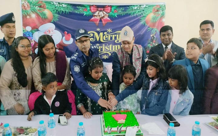 ঝালকাঠির একমাত্র খ্রিস্টান পল্লীতে ২২ পরিবারের বড়দিন উদযাপন