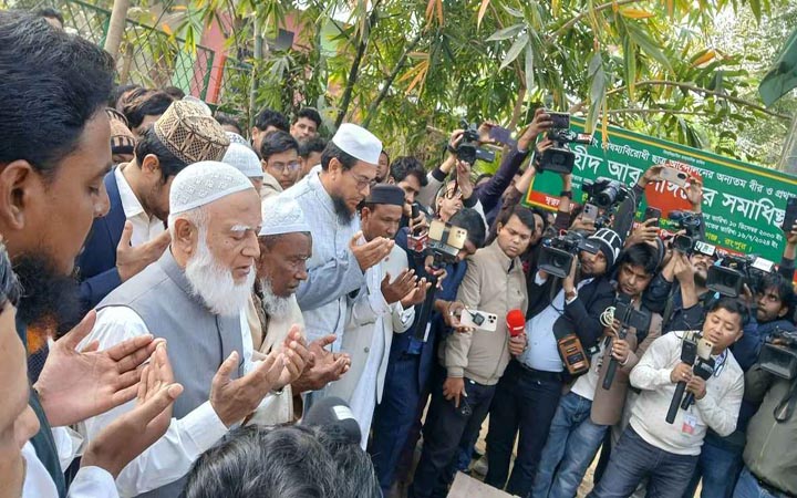 রংপুরে আবু সাঈদের কবর জিয়ারত করলেন জামায়াত আমির