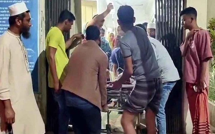 যশোরে জামায়াত কর্মীকে কুপিয়ে জখম