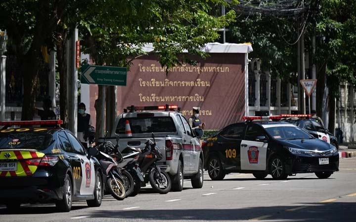 থাই সামরিক কেন্দ্রে গুলিতে ৩ জন হতাহত