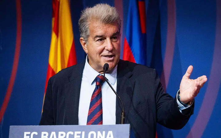 মিথ্যা ও প্রতারণা’র দায়ে বার্সা সভাপতির পদত্যাগ দাবি