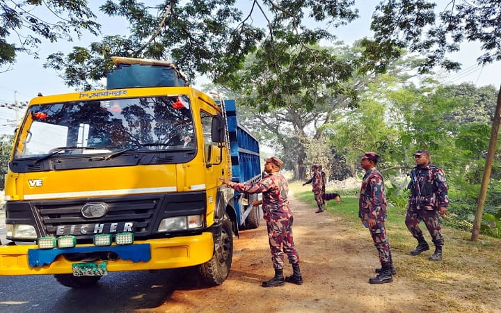 জ্বালানি তেল পাচার রোধে যশোর সীমান্তে অতিরিক্ত বিজিবি মোতায়েন