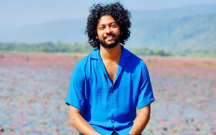 এক মাসে কত আয় করলেন কাফি