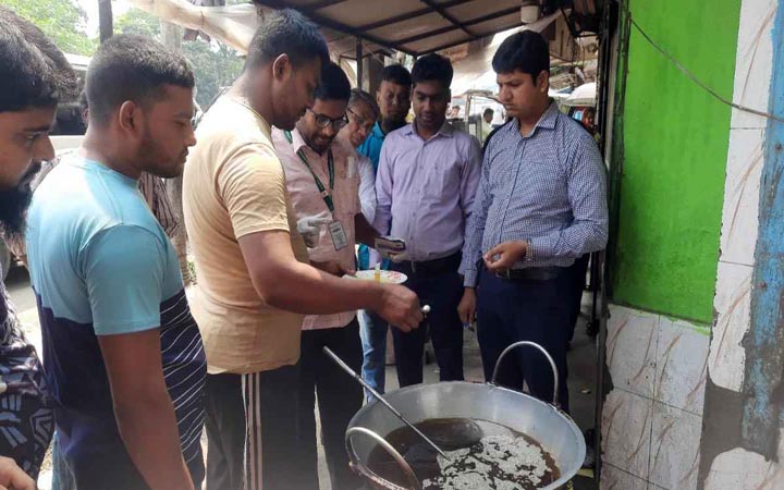 খুলনায় ভোক্তা অধিকারের অভিযানে ১১ প্রতিষ্ঠানকে জরিমানা