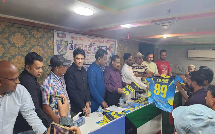 কুয়েতে জাঁকজমকপূর্ণ আয়োজনে সিলেট সিক্সার্স ক্লাবের জার্সি উন্মোচন