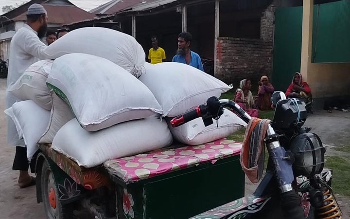 লালমনিরহাটে ভিজিএফের ১৫৪৫ কেজি চাল জব্দ