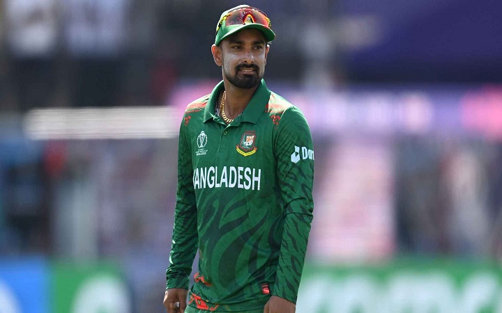 চ্যাম্পিয়ন্স ট্রফিতে যে ভূমিকায় লিটন