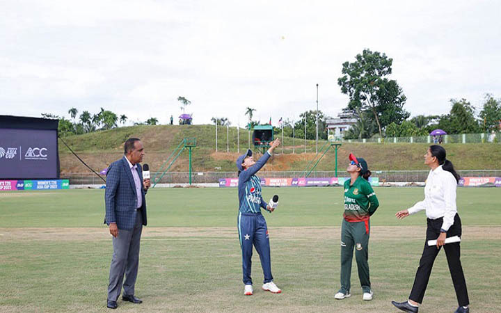 টস হেরে ব্যাটিংয়ে বাংলাদেশ