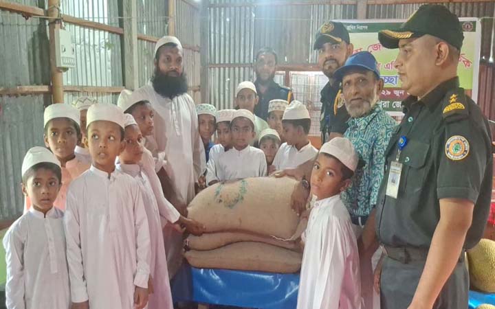 এতিম শিশুদের মুখে হাসি ফোটাল মাগুরা জেলা কারাগার