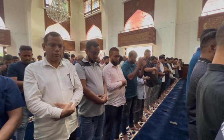 মালদ্বীপে খালেদা জিয়ার গায়েবানা জানাজা অনুষ্ঠিত