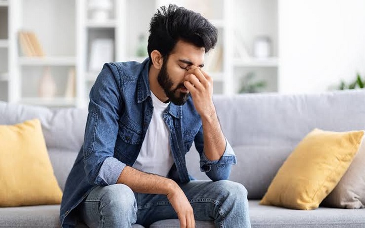 ঋতু পরিবর্তনের সময় বিষণ্ণতা বাড়ে কেন?