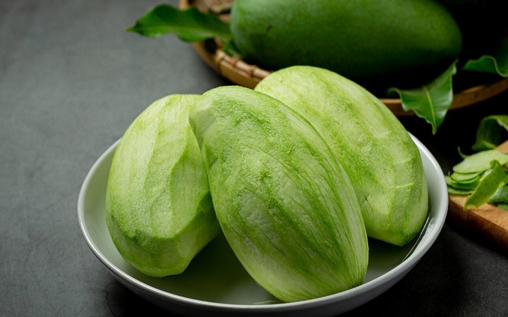 কাঁচা আম কতটা উপকারী?