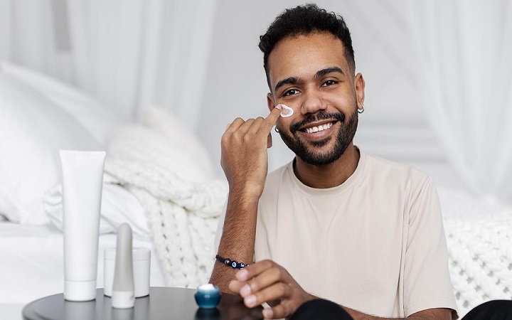 পুরুষের ত্বকের যত্নে যে ৩ কাজ জরুরি