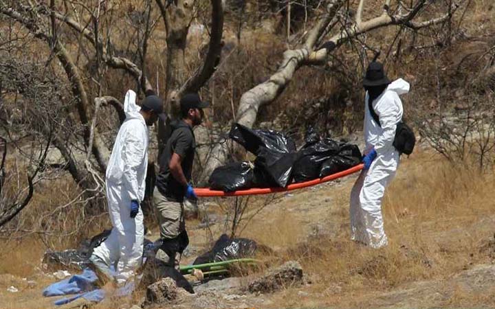 পরিত্যক্ত বাড়ি থেকে ১৭ মরদেহ উদ্ধার