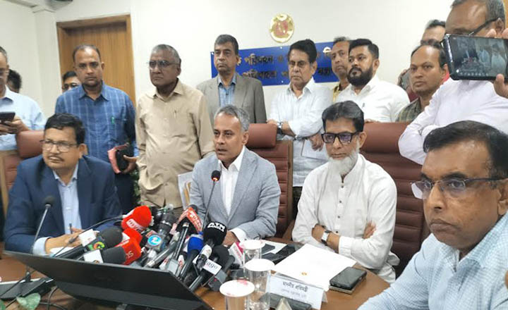 নৌকা ও স্পিড বোট থেকে কোনো যাত্রী লঞ্চে উঠতে পারবে না : নৌপরিবহন মন্ত্রী