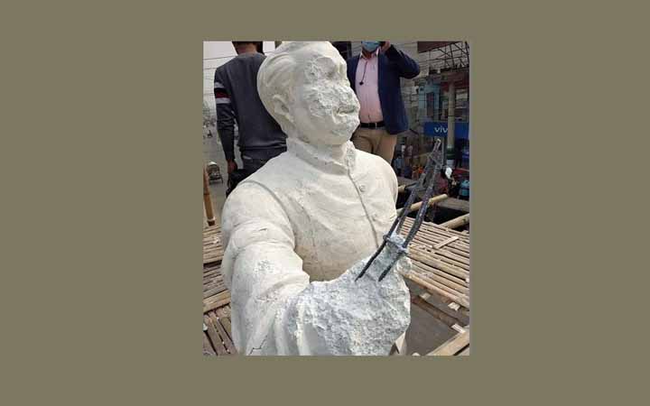 কুষ্টিয়ায় বঙ্গবন্ধুর ভাস্কর্য ভাংচুর