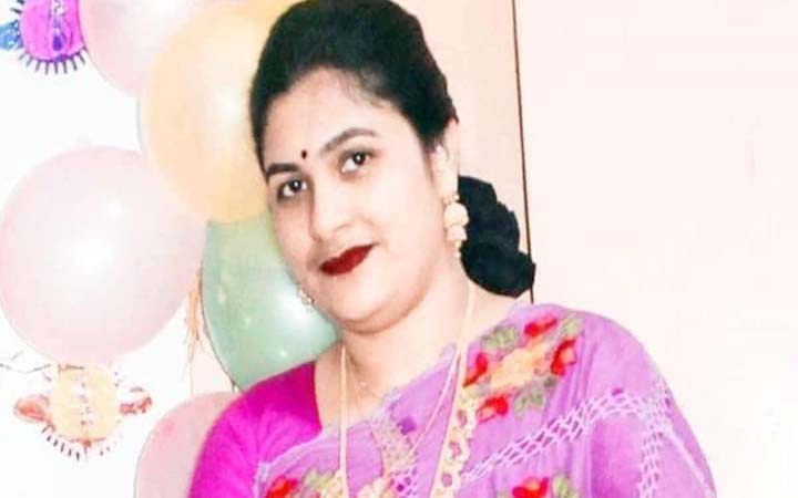 পাবনায় ট্রেনের ধাক্কায় আহত যুব মহিলা লীগ নেত্রীর মৃত্যু